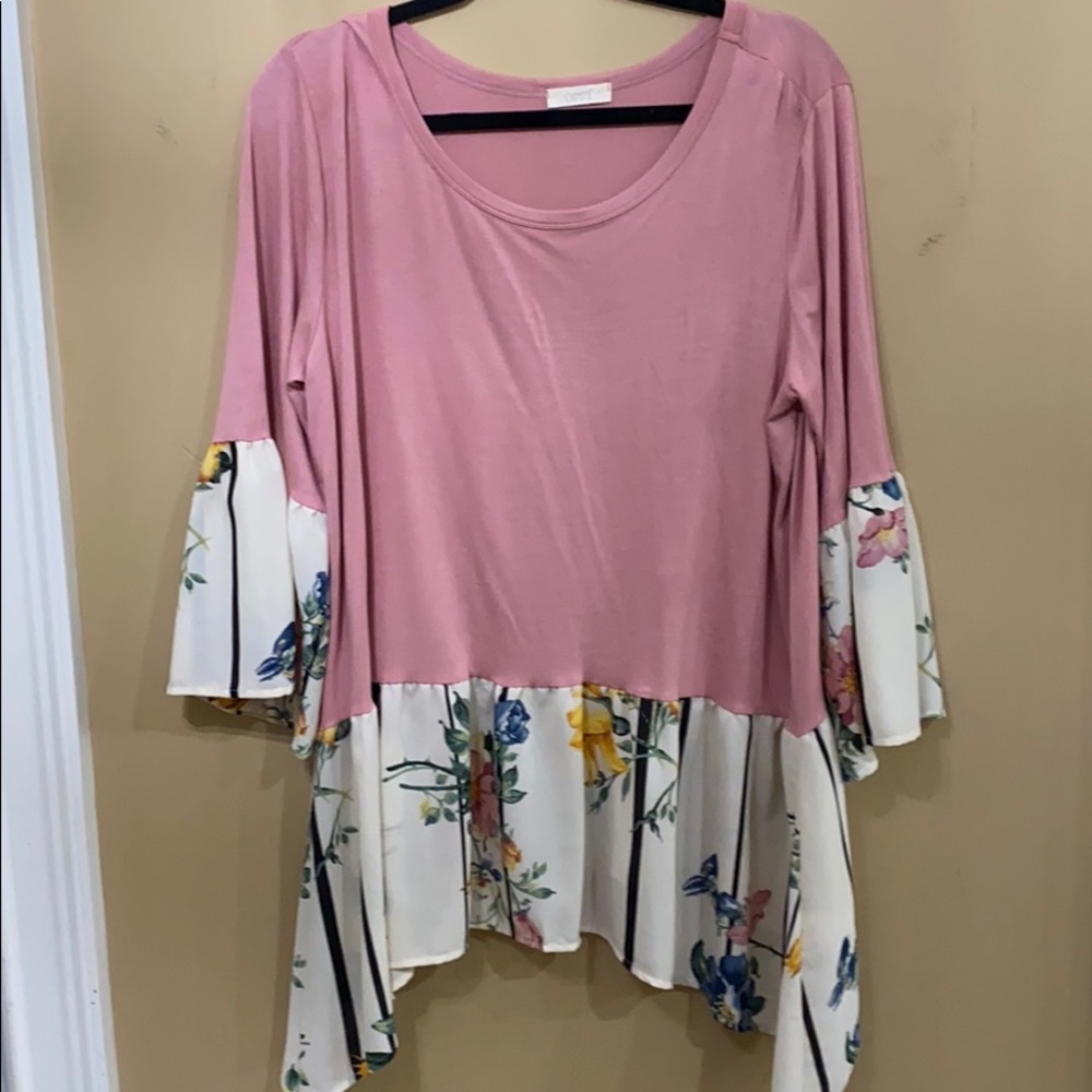 ODDY Pink and Floral Top